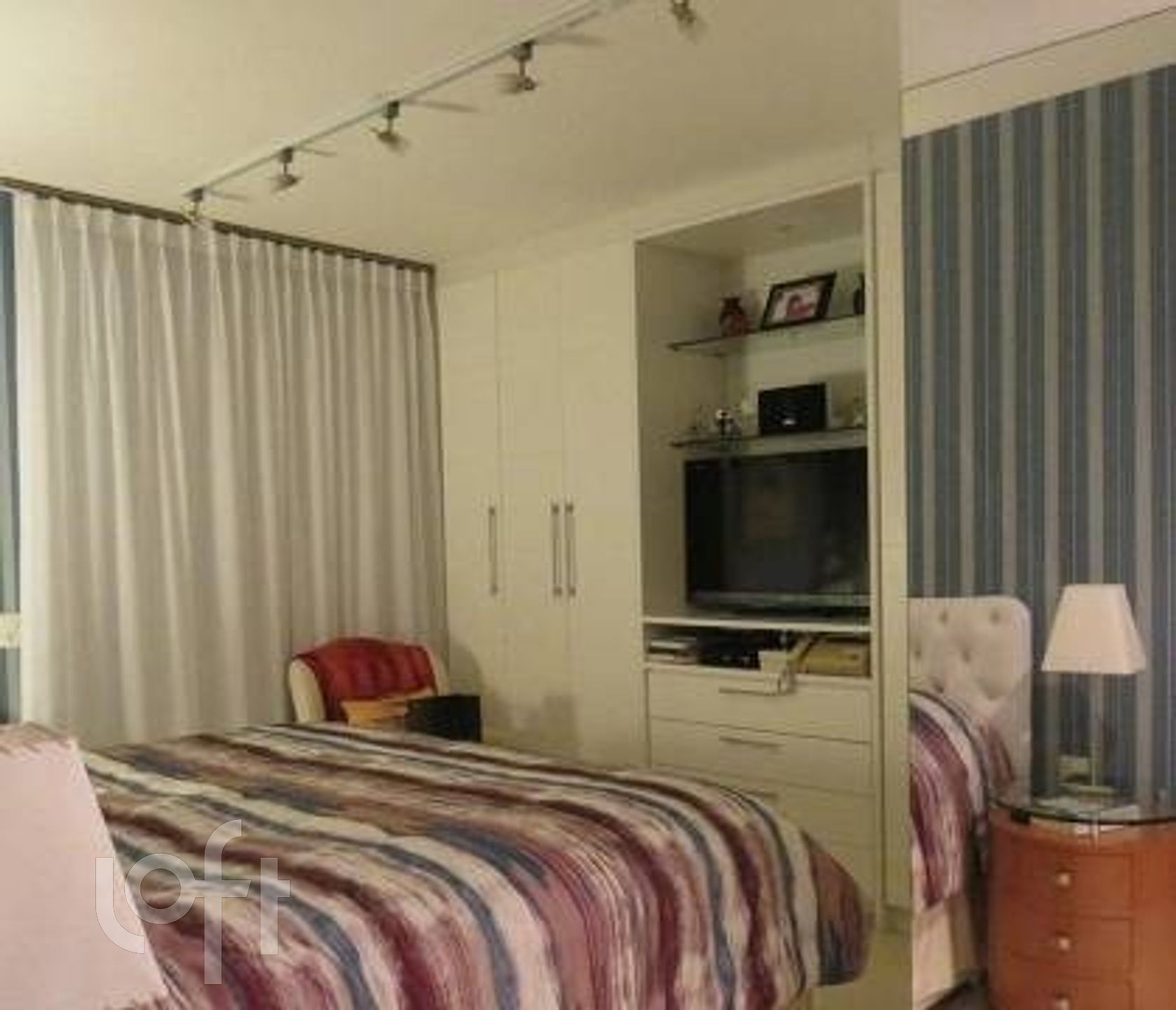 Apartamento à venda com 4 quartos, 200m² - Foto 10