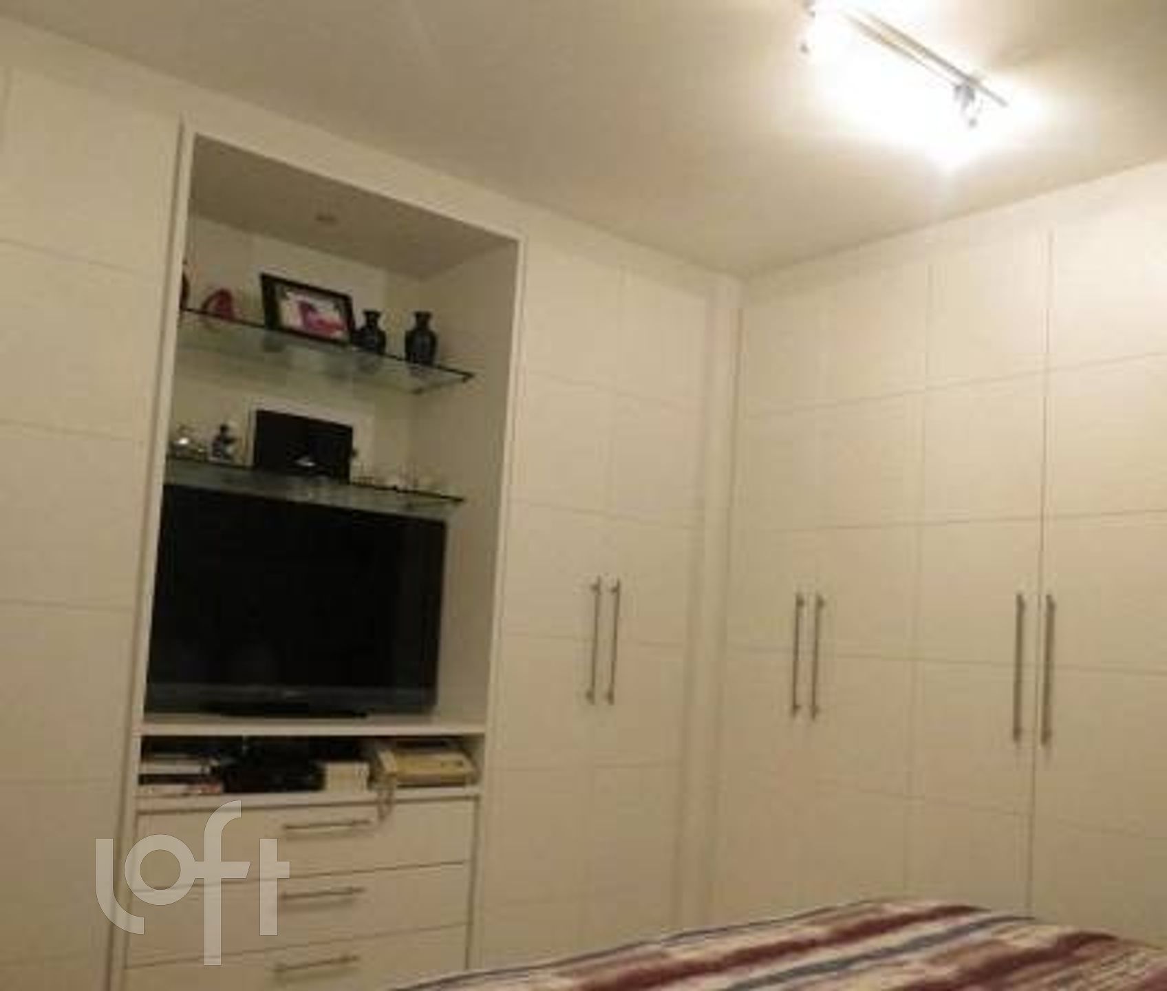 Apartamento à venda com 4 quartos, 200m² - Foto 9