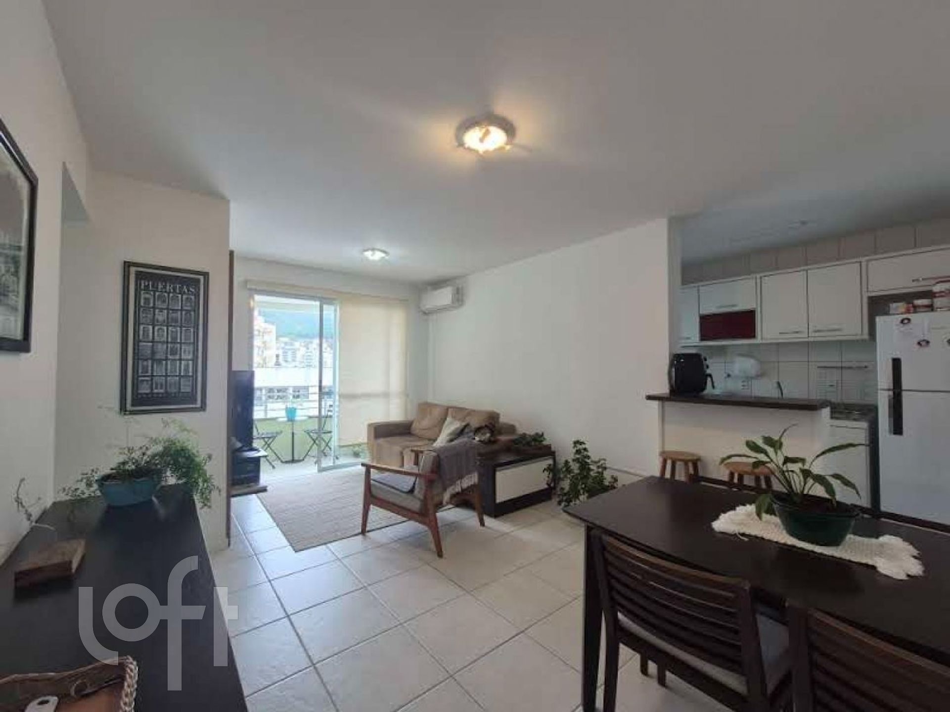 Apartamentos com 71m², 2 quartos, 1 suíte, 1 garagem, no bairro Itacorubi em Florianópolis