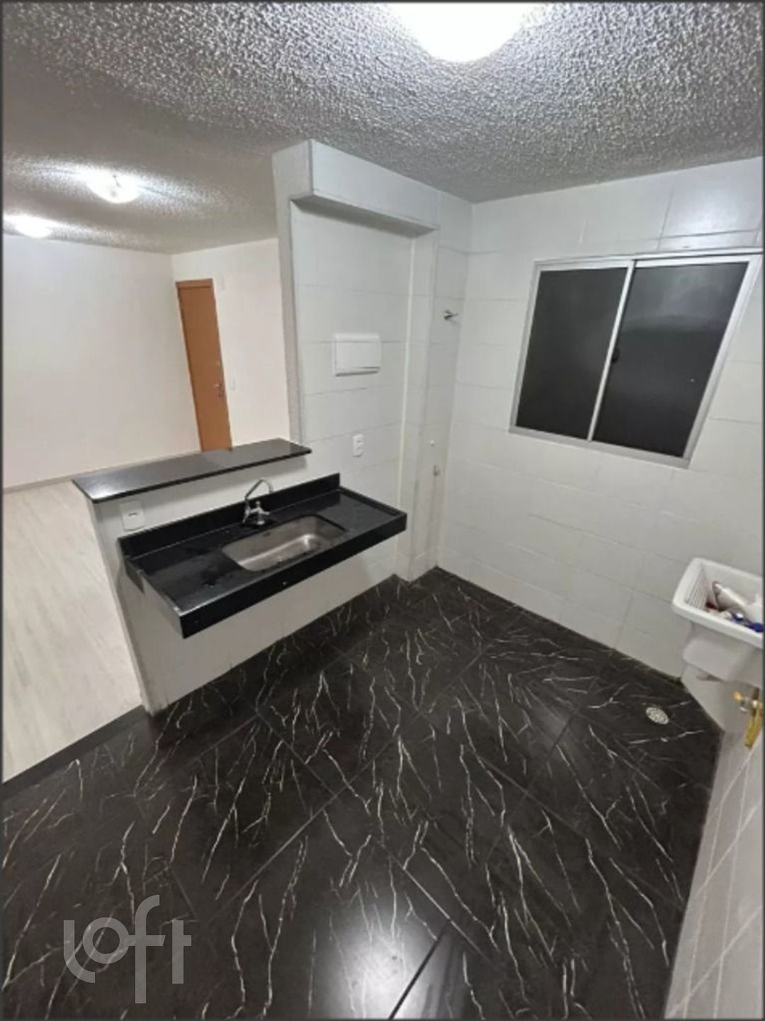 Apartamento à venda com 2 quartos, 42m² - Foto 3