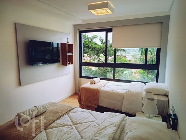 Apartamento com 25m², 1 dormitório, Três Figueiras em Porto Alegre