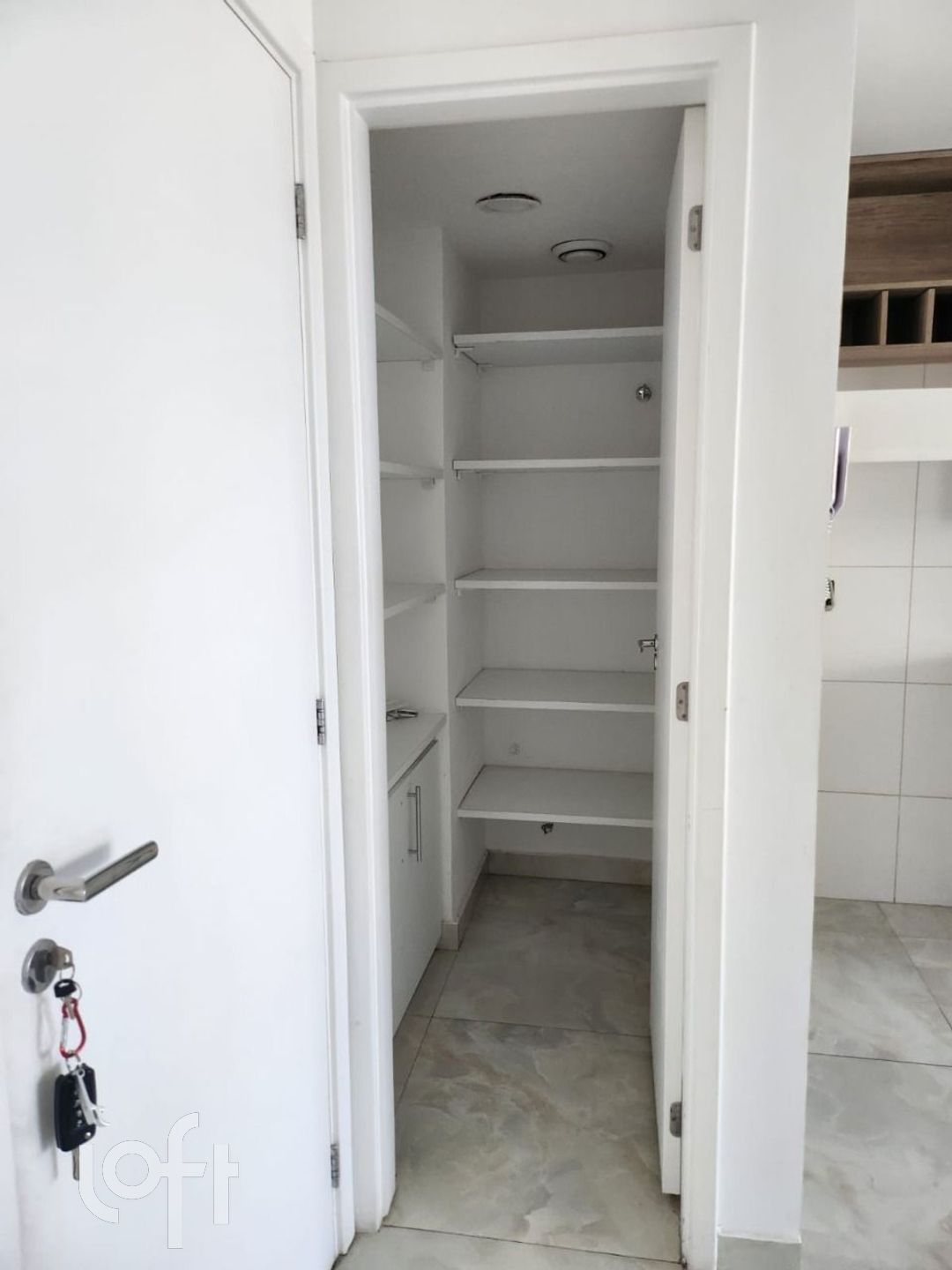 Apartamento à venda com 2 quartos, 70m² - Foto 5