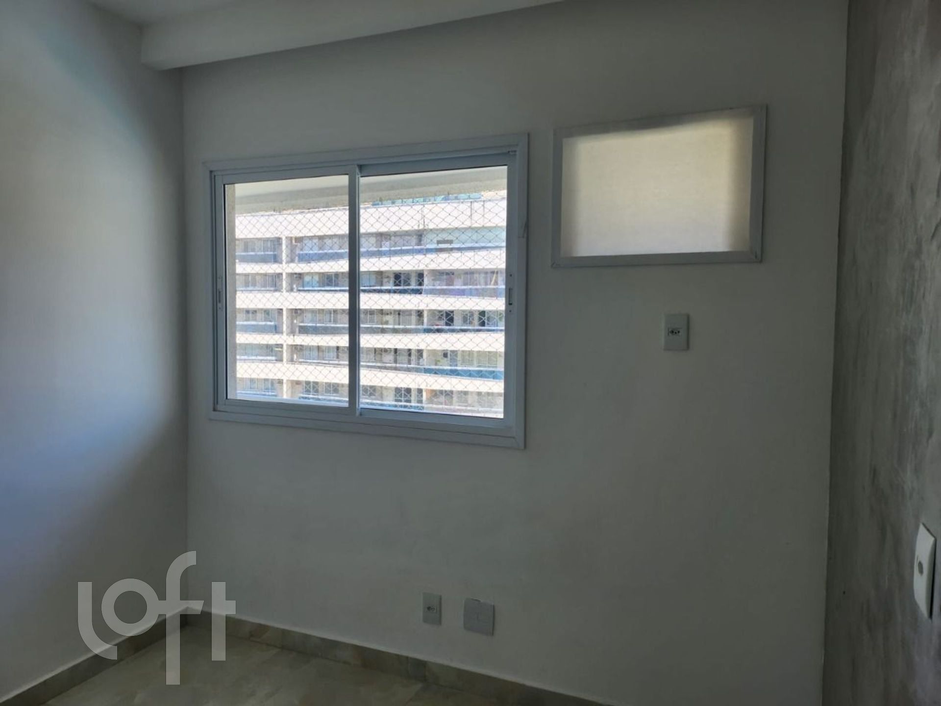 Apartamento à venda com 2 quartos, 70m² - Foto 16