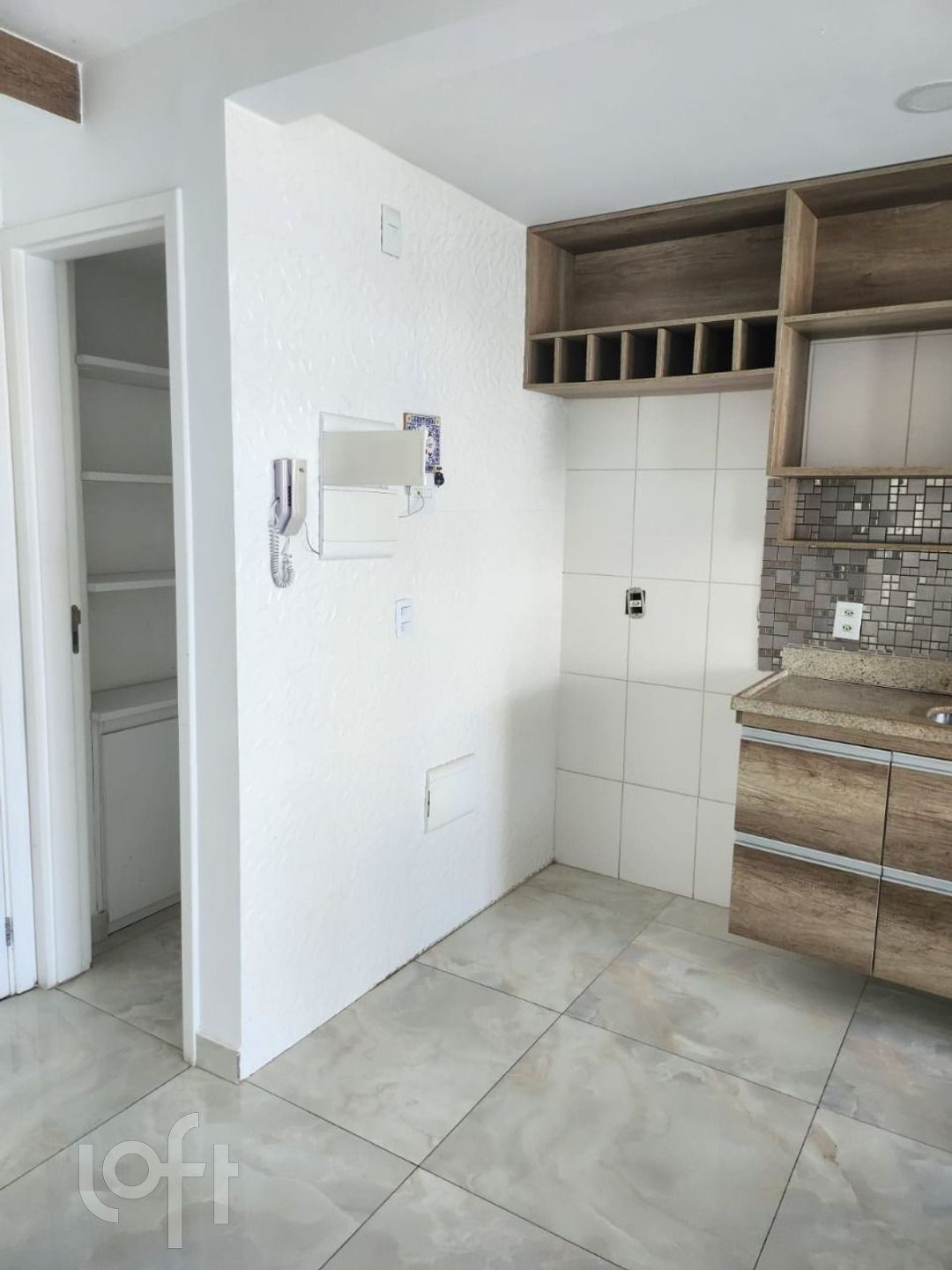 Apartamento à venda com 2 quartos, 70m² - Foto 10