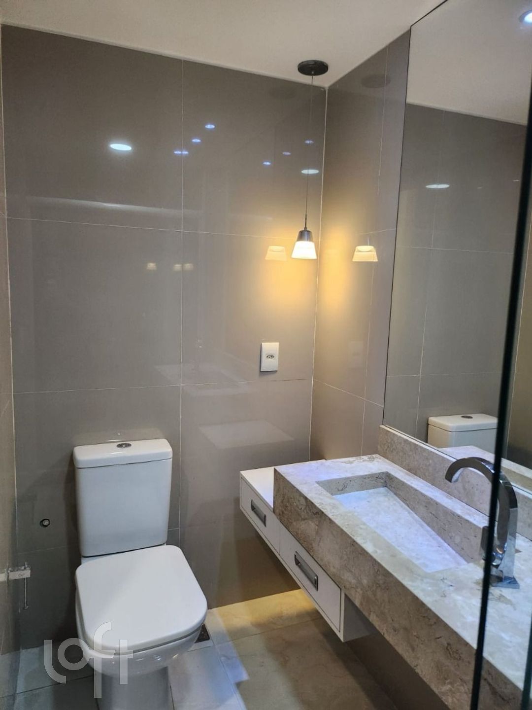 Apartamento à venda com 2 quartos, 70m² - Foto 25