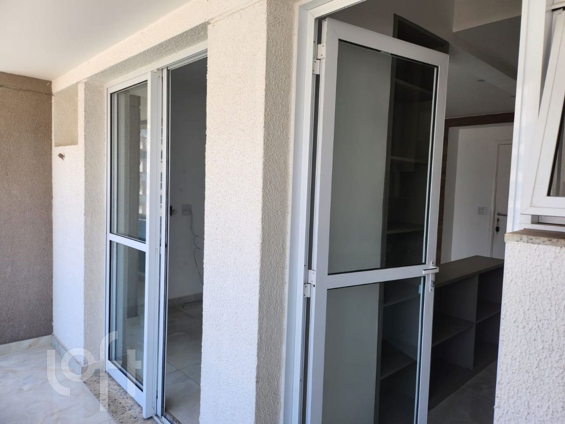 Apartamento à venda com 2 quartos, 70m² - Foto 20