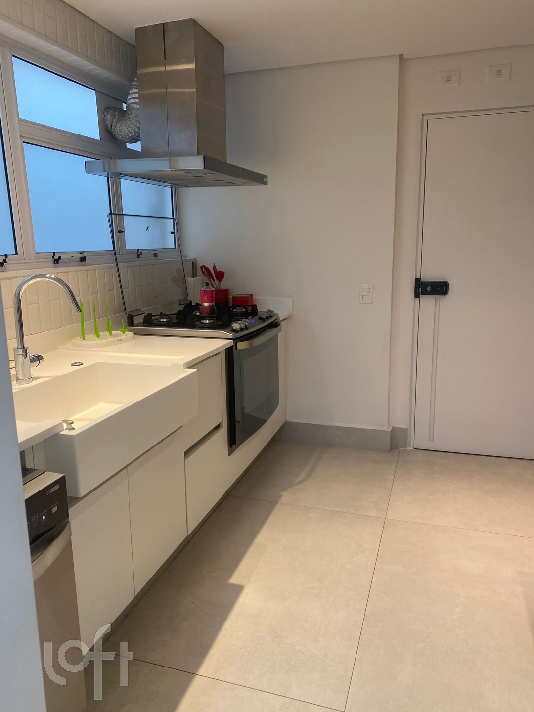 Apartamento à venda com 3 quartos, 180m² - Foto 3