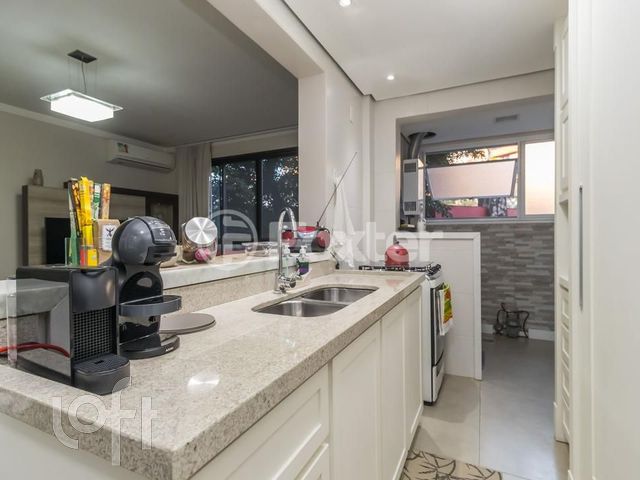 Apartamento com 82m², 2 dormitórios, 1 suíte, 1 vaga, Rio Branco em Porto Alegre