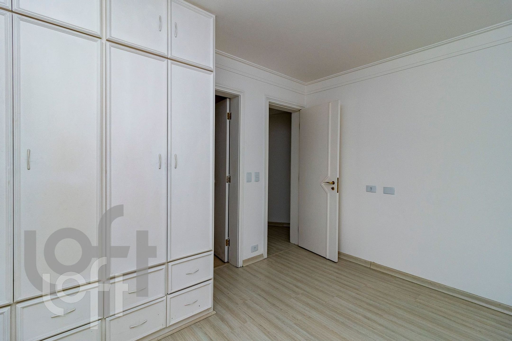 Apartamento à venda com 3 quartos, 366m² - Foto 4