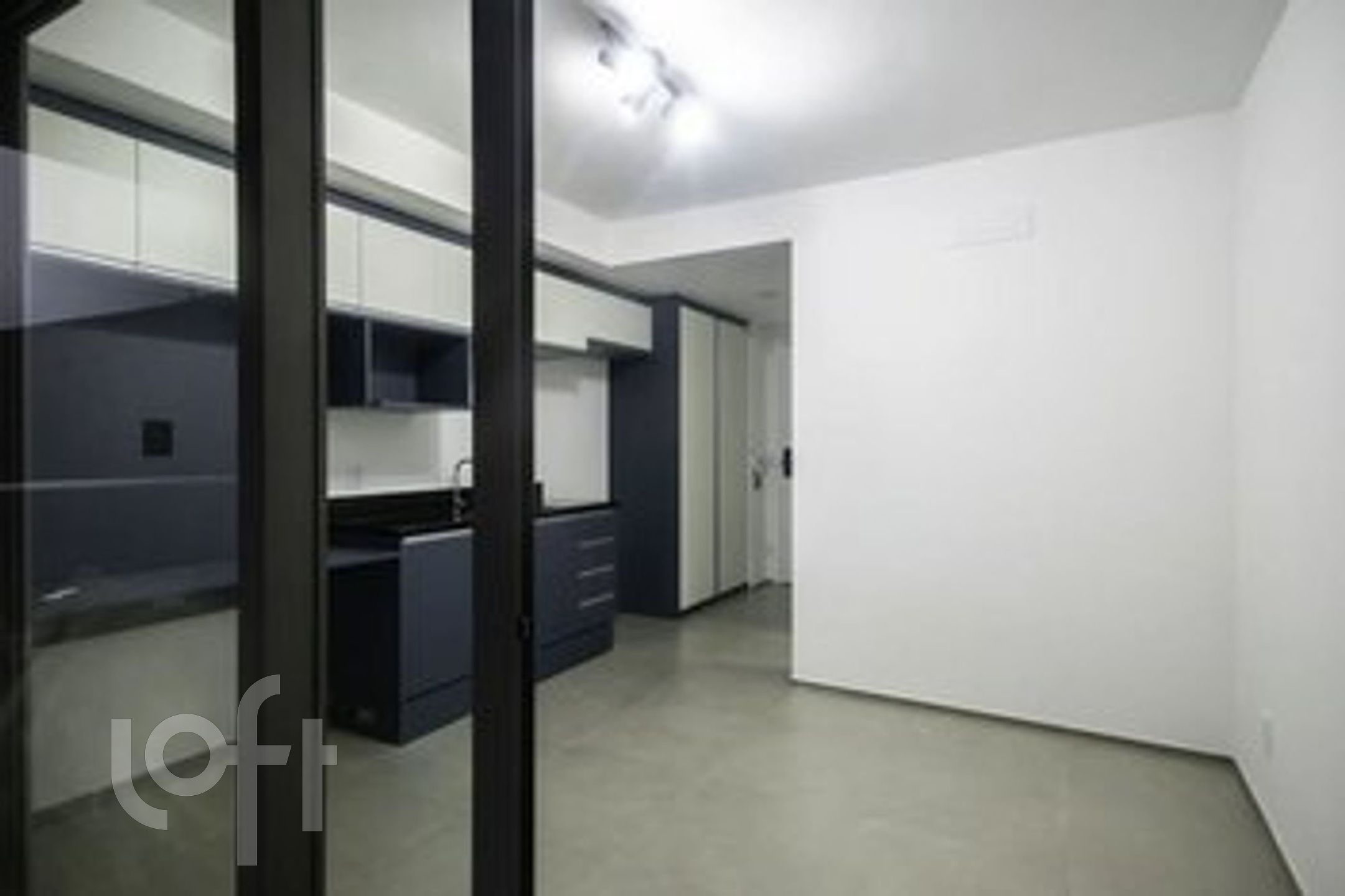 Apartamento à venda com 1 quarto, 29m² - Foto 6