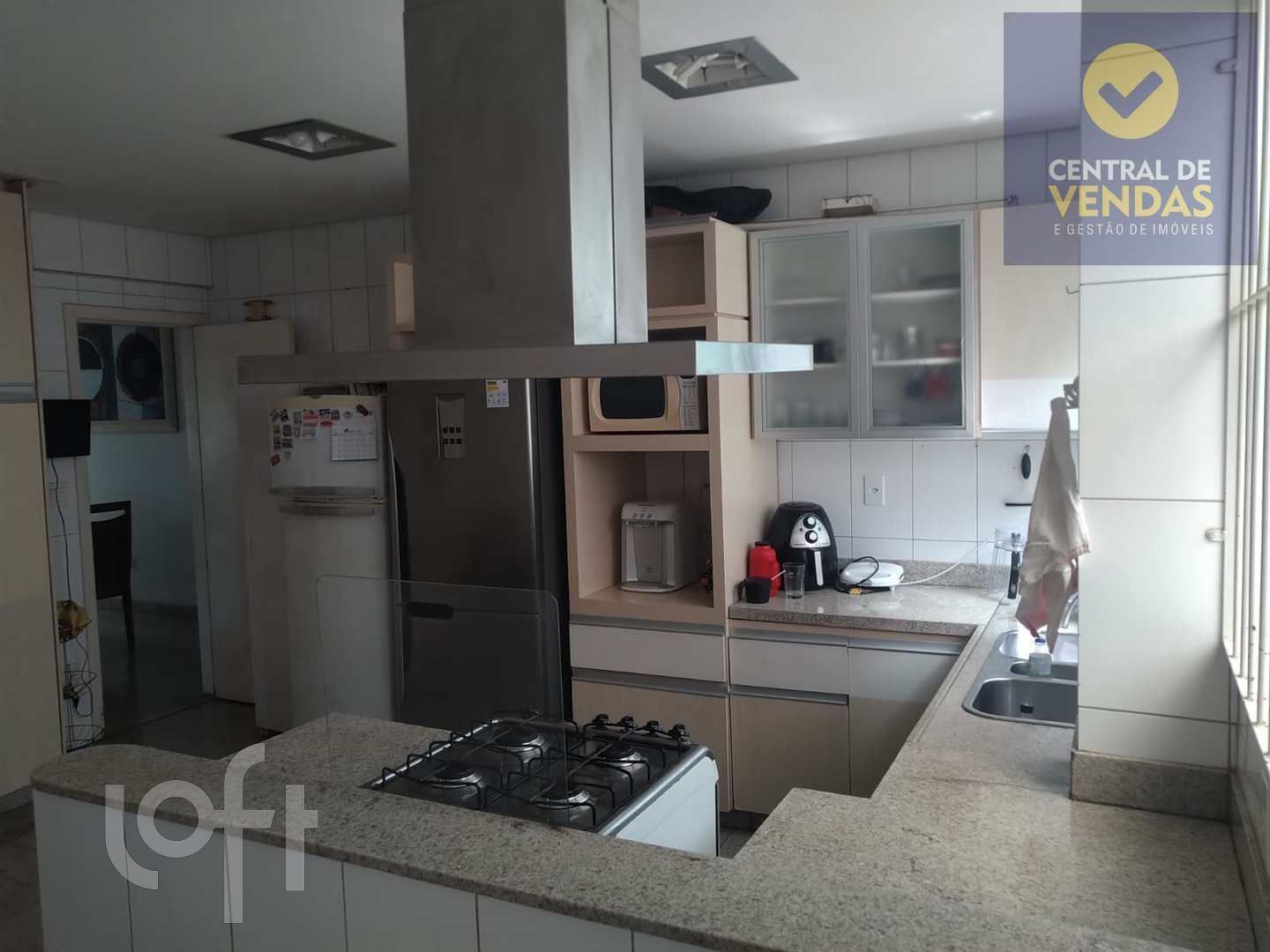 Apartamento à venda com 4 quartos, 240m² - Foto 10