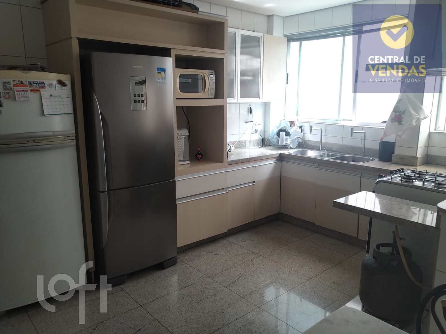 Apartamento à venda com 4 quartos, 240m² - Foto 12