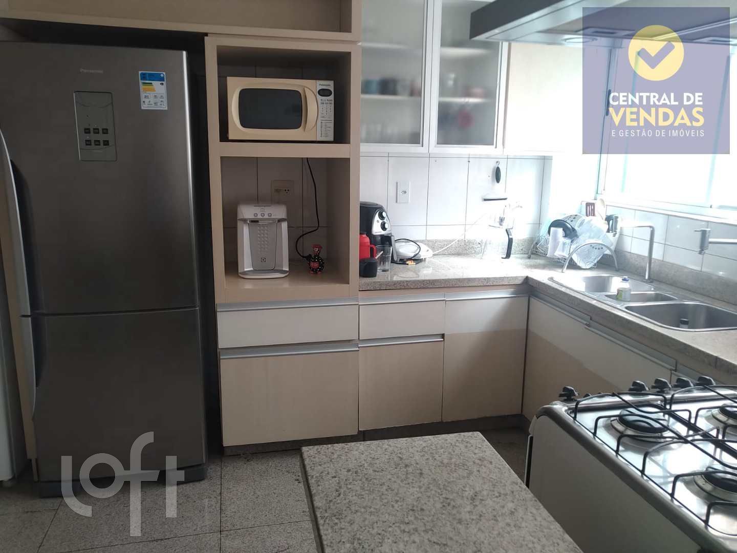 Apartamento à venda com 4 quartos, 240m² - Foto 9