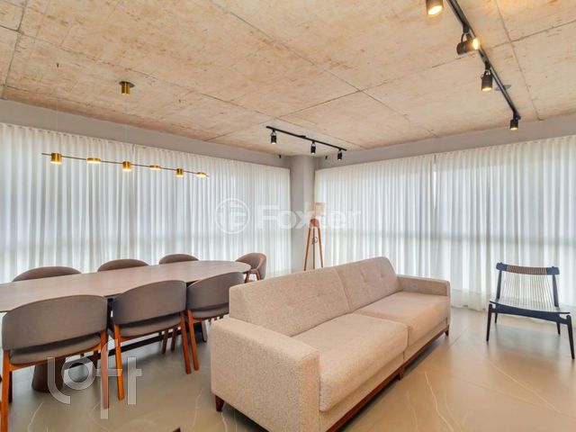 Apartamento com 129m², 3 dormitórios, 1 suíte, 2 vagas, Petrópolis em Porto Alegre