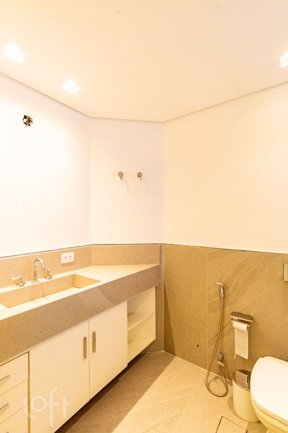 Apartamento à venda com 3 quartos, 200m² - Foto 23