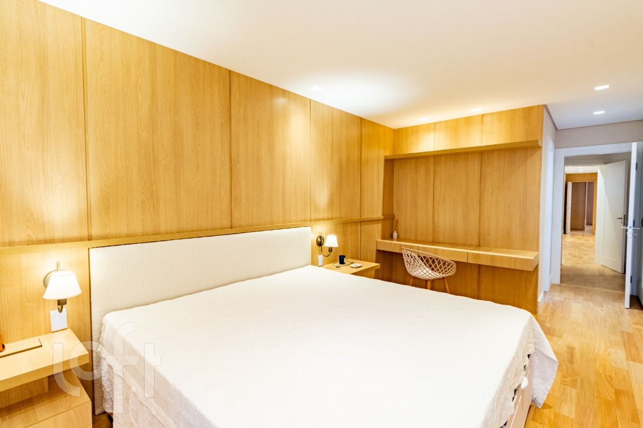 Apartamento à venda com 3 quartos, 200m² - Foto 10