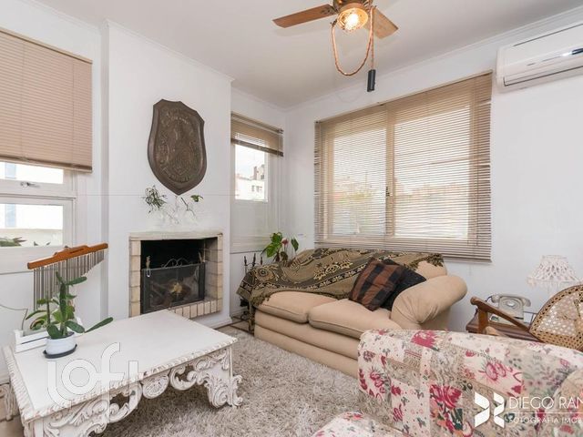 Apartamento com 197m², 3 dormitórios, 1 suíte, 2 vagas, Higienópolis em Porto Alegre