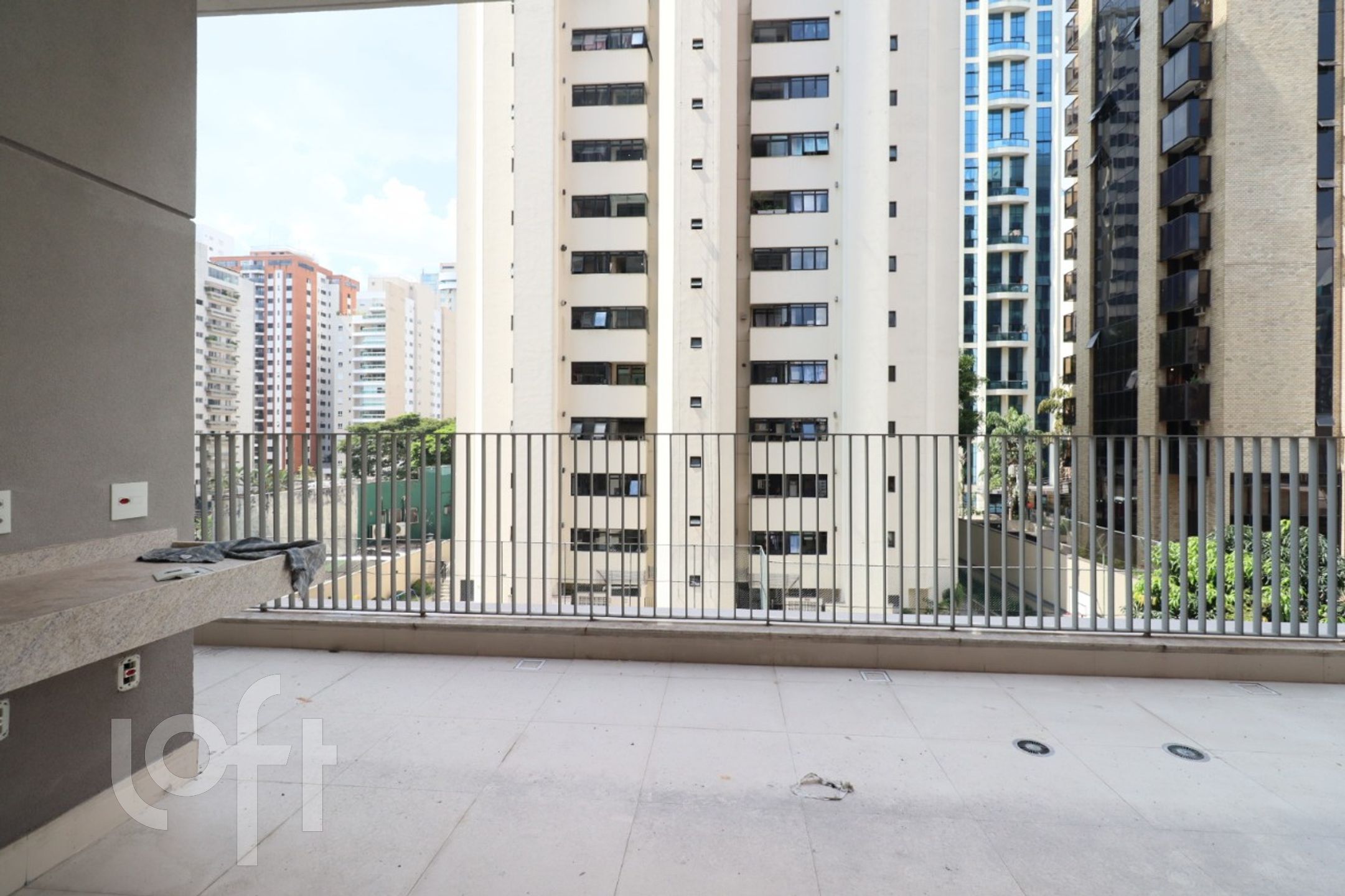 Apartamento à venda com 2 quartos, 71m² - Foto 14