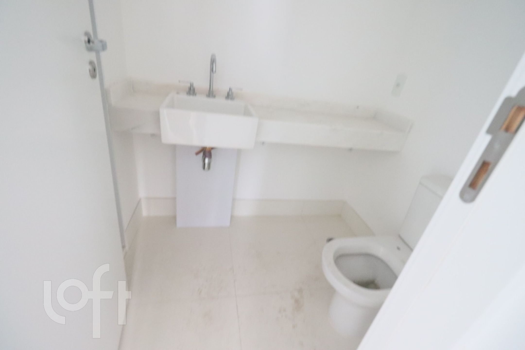 Apartamento à venda com 2 quartos, 71m² - Foto 32