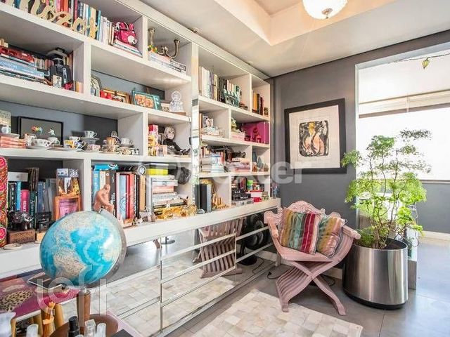 Apartamento com 103m², 3 dormitórios, 1 suíte, 1 vaga, Menino Deus em Porto Alegre