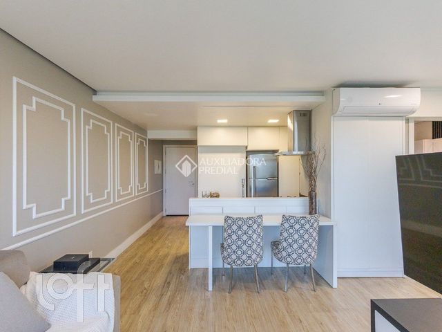 Apartamento com 41m², 1 dormitório, 1 vaga, Praia de Belas em Porto Alegre