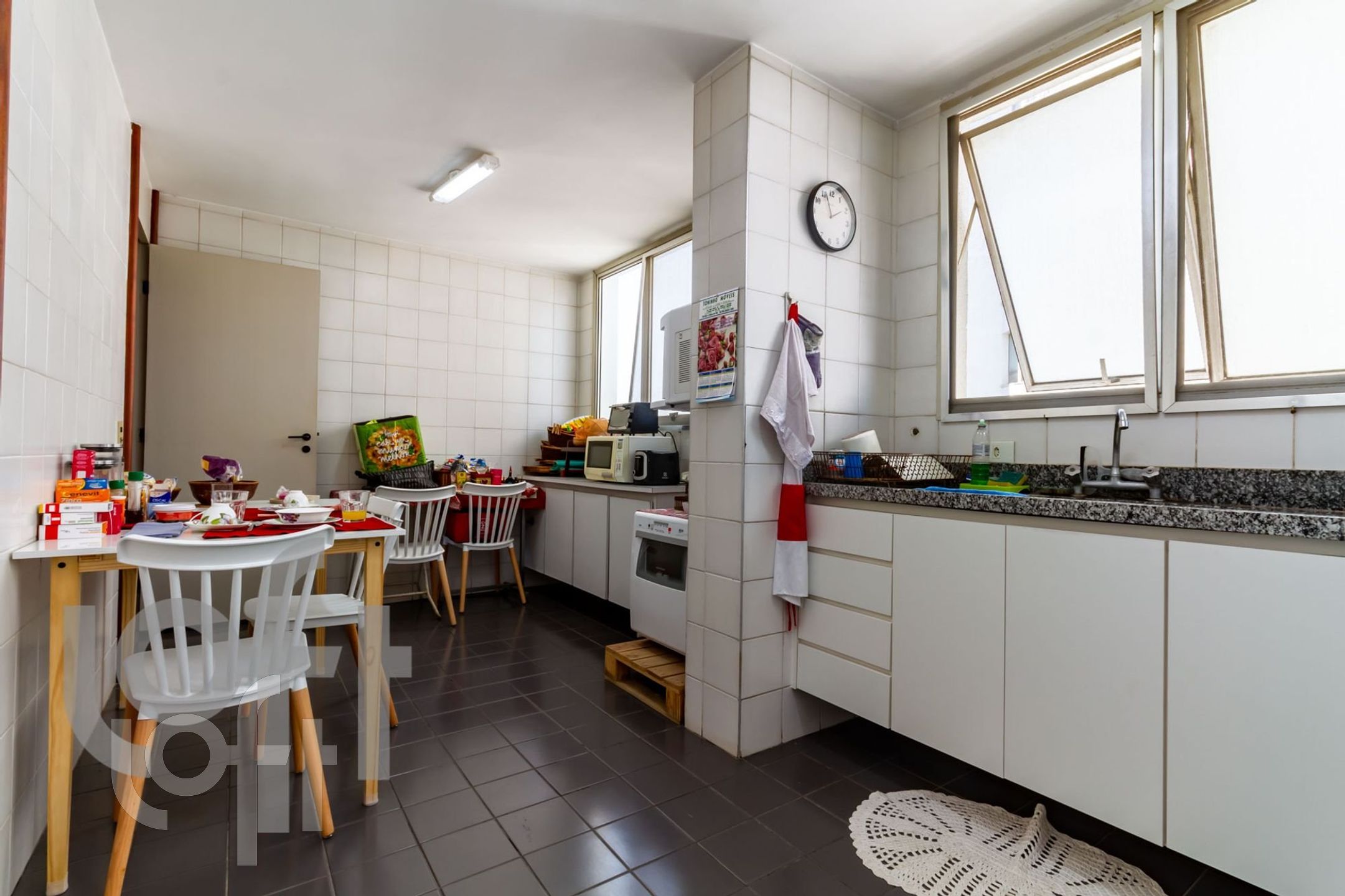 Apartamento à venda com 4 quartos, 160m² - Foto 11