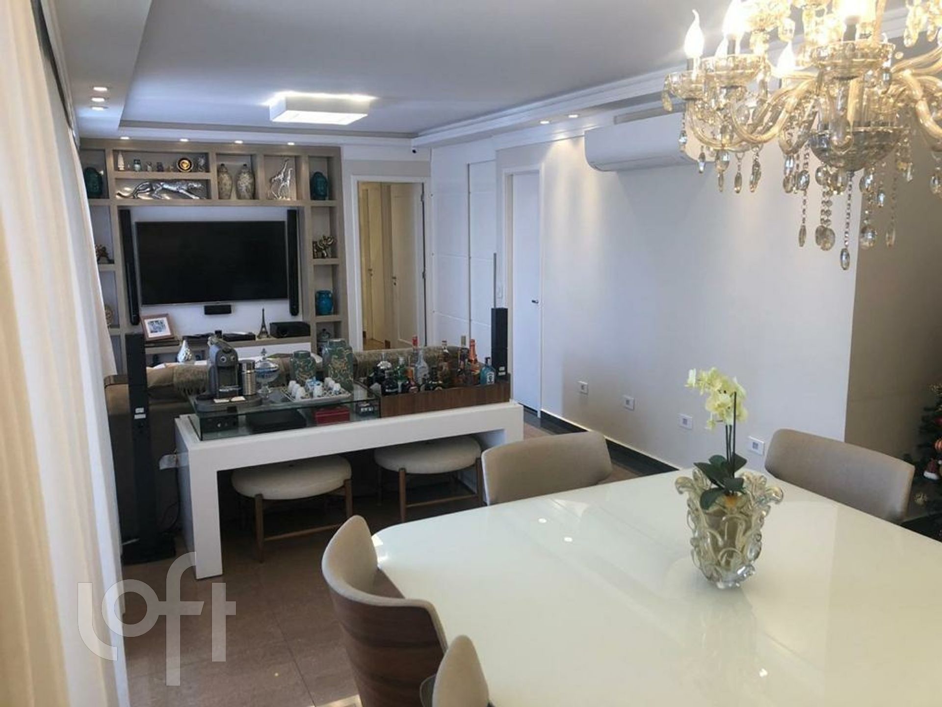 Apartamento à venda com 3 quartos, 129m² - Foto 1