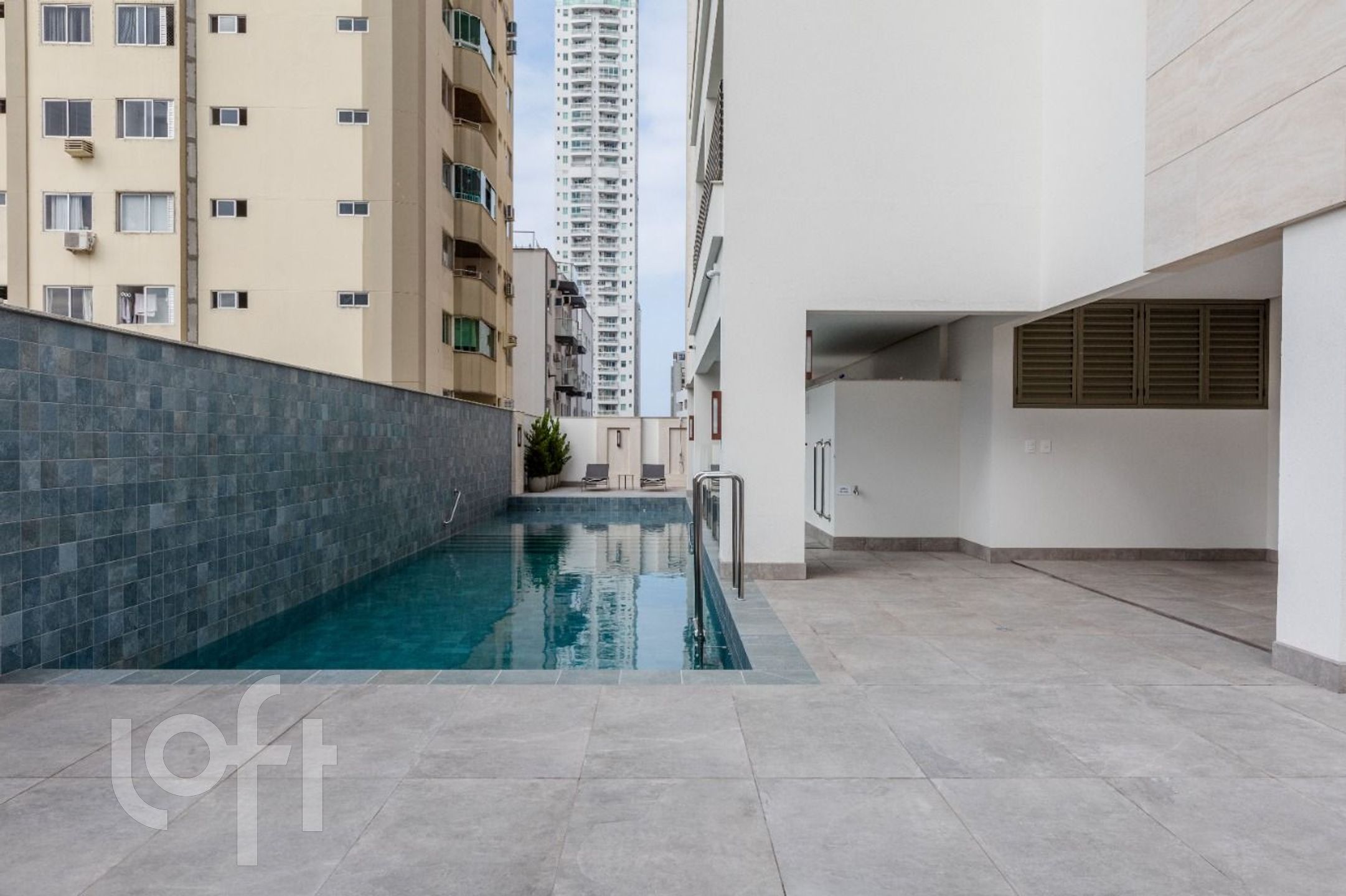 Apartamento à venda em Centro com 229 m², 3 quartos, 3 suítes, 3 vagas