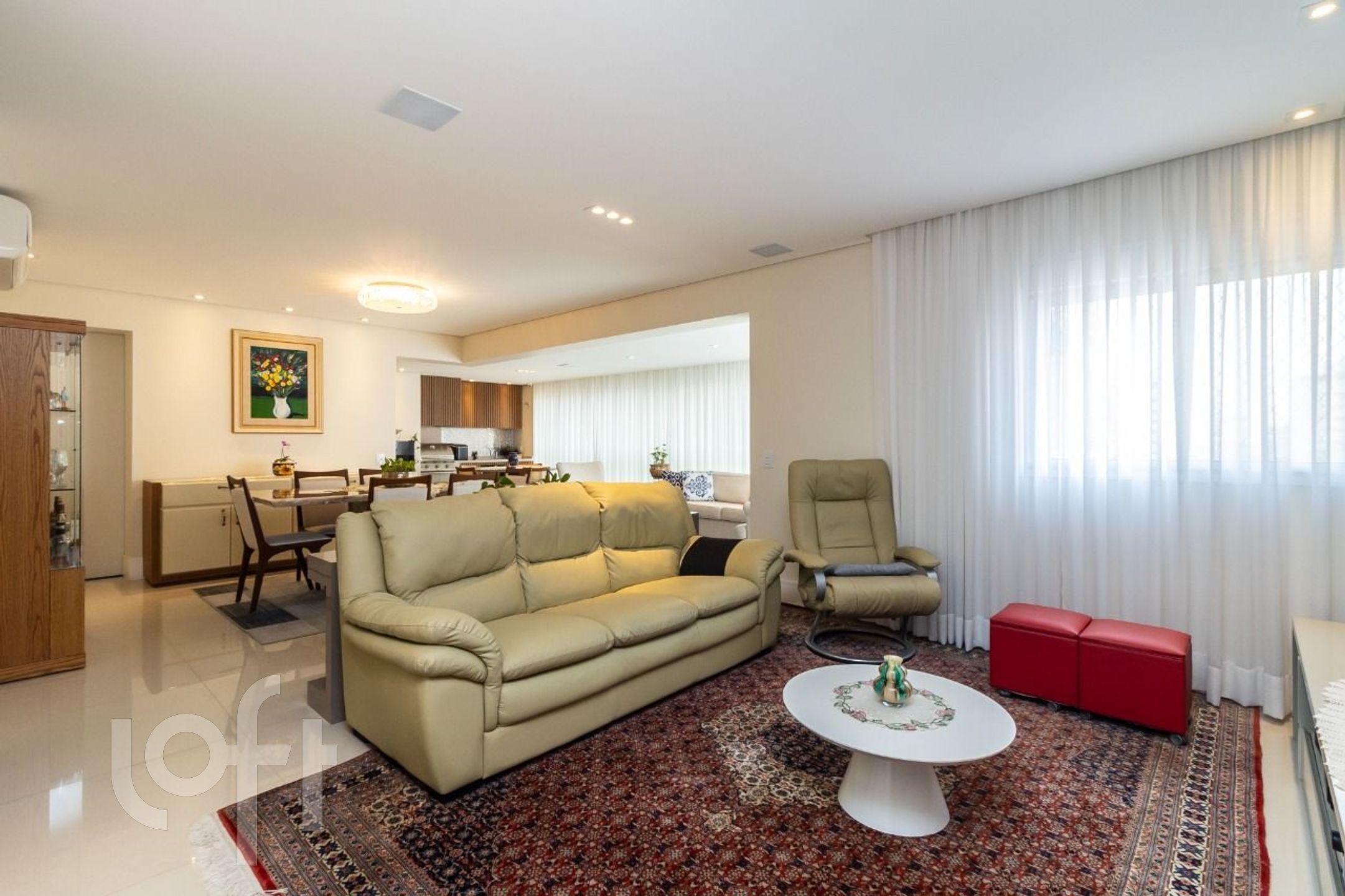 Apartamento à venda em Moema Pássaros com 157 m²,
