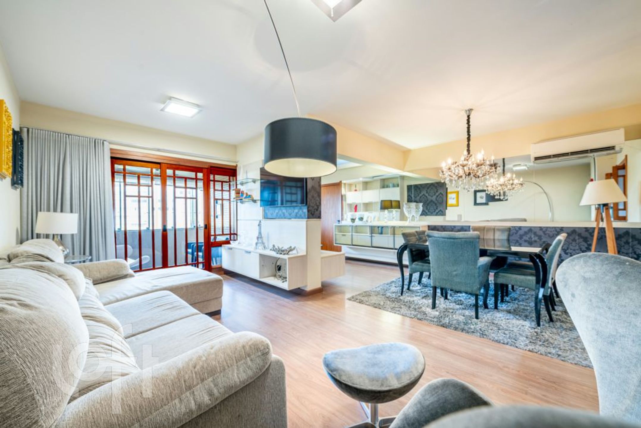 Apartamento com 153m², 2 dormitórios, 1 suíte, 2 vagas, Petrópolis em Porto Alegre