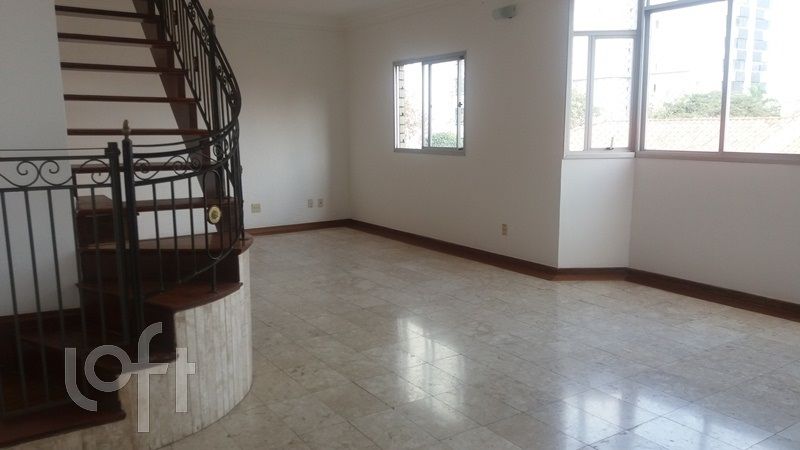 Apartamento à venda com 5 quartos, 212m² - Foto 3