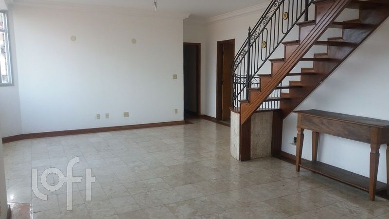 Apartamento à venda com 5 quartos, 212m² - Foto 4