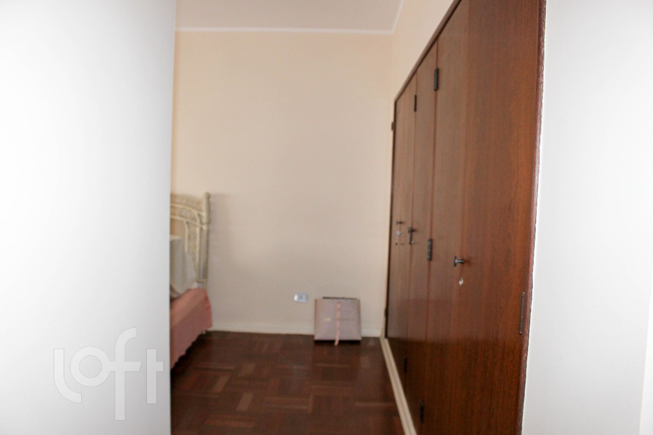 Apartamento à venda com 3 quartos, 214m² - Foto 19