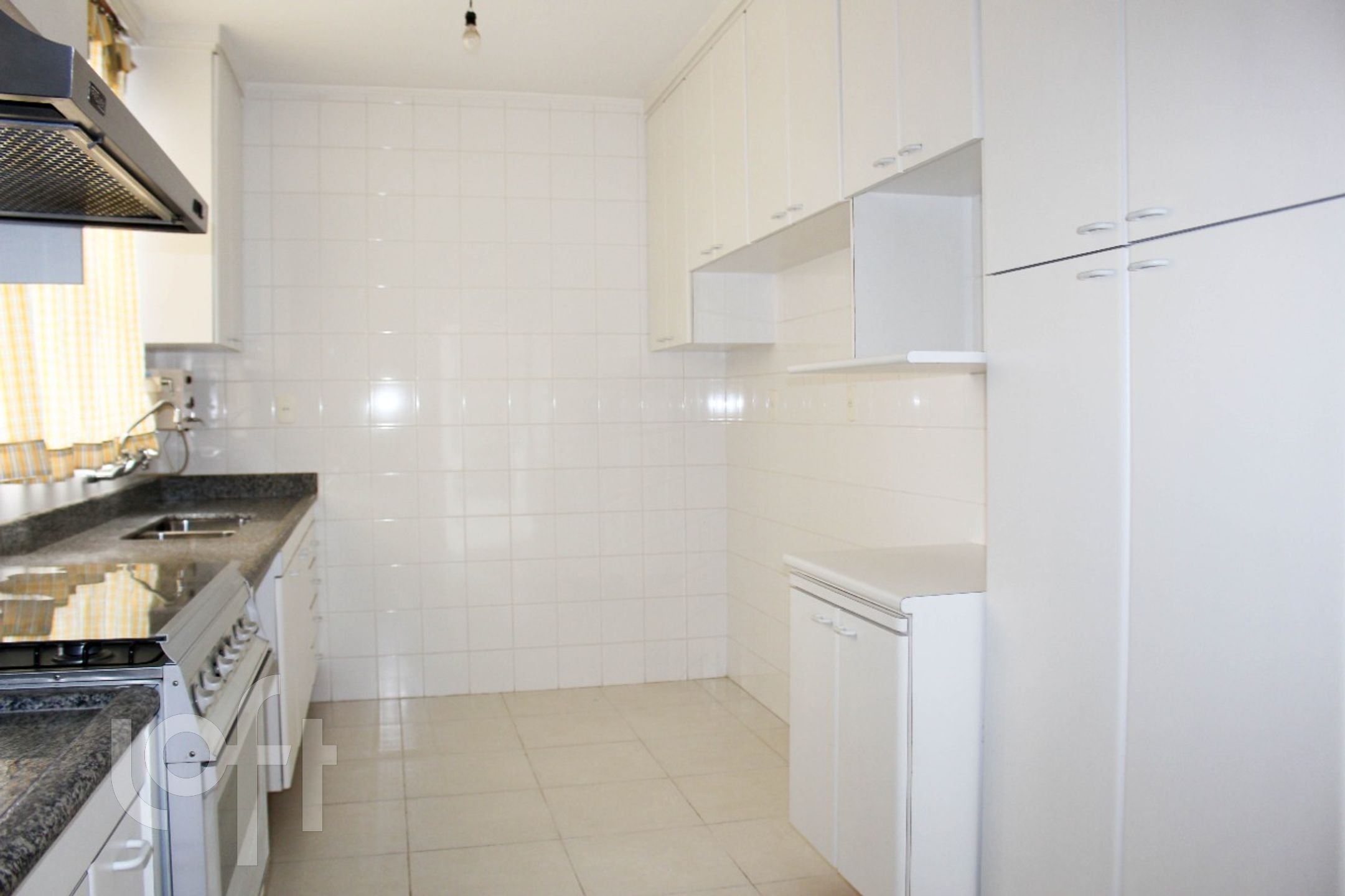 Apartamento à venda com 3 quartos, 214m² - Foto 12