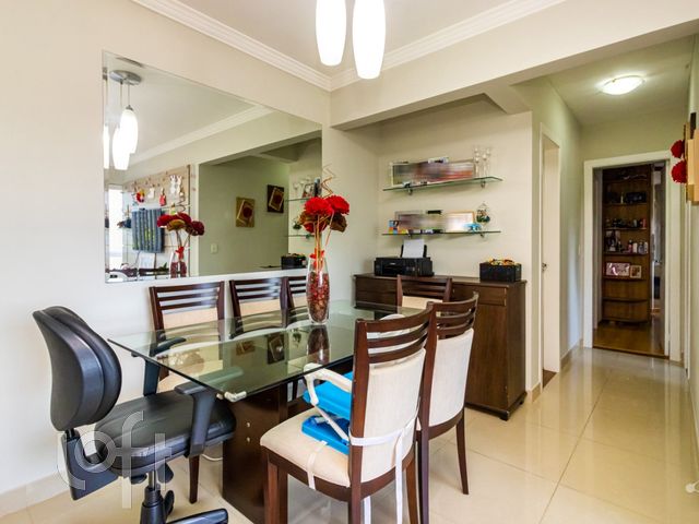 Apartamento com 65m², 2 dormitórios, 1 suíte, 1 vaga, Santana em Porto Alegre