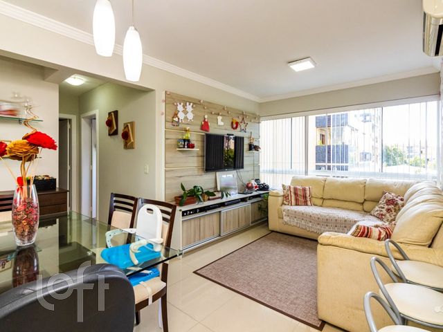 Apartamento com 65m², 2 dormitórios, 1 suíte, 1 vaga, Santana em Porto Alegre