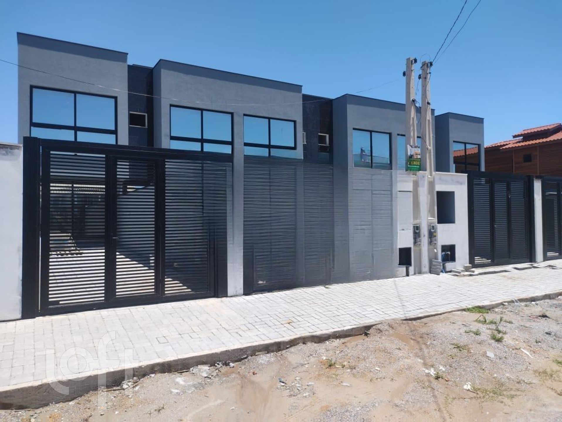 Casa à venda em Pinheira com 88 m², 2 quartos, 2 suítes, 2 vagas