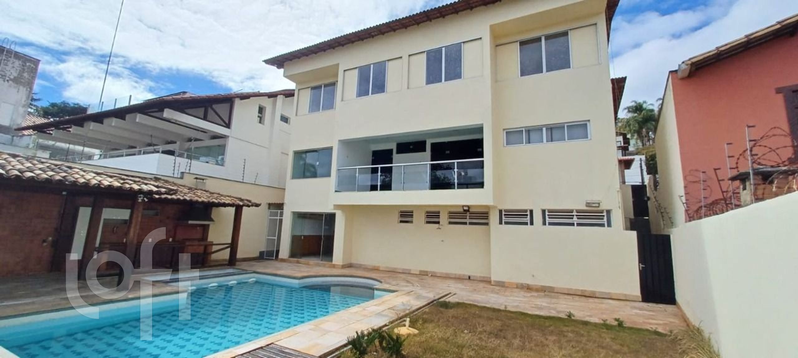 Casa à venda com 4 quartos, 540m² - Foto 4