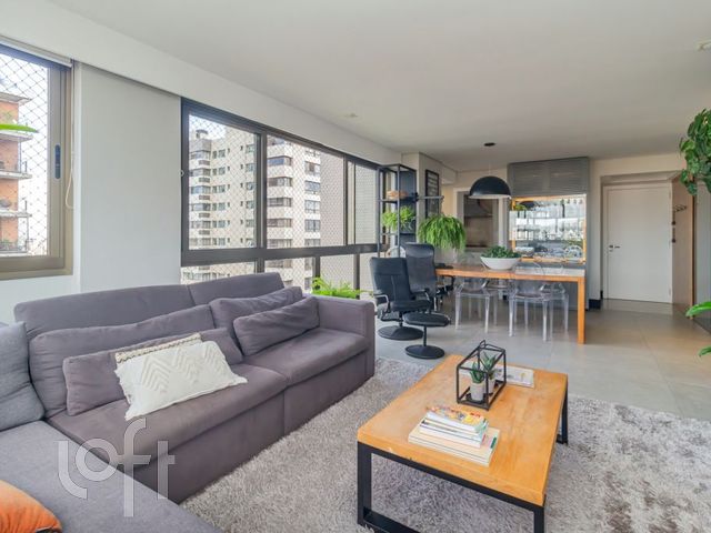 Apartamento com 120m², 3 dormitórios, 3 suítes, 2 vagas, Petrópolis em Porto Alegre