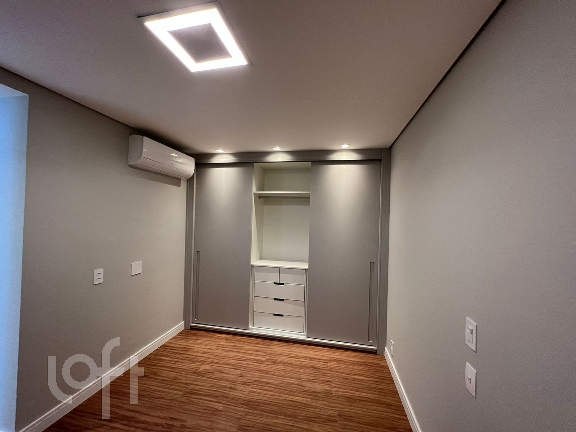 Apartamento à venda com 3 quartos, 149m² - Foto 8