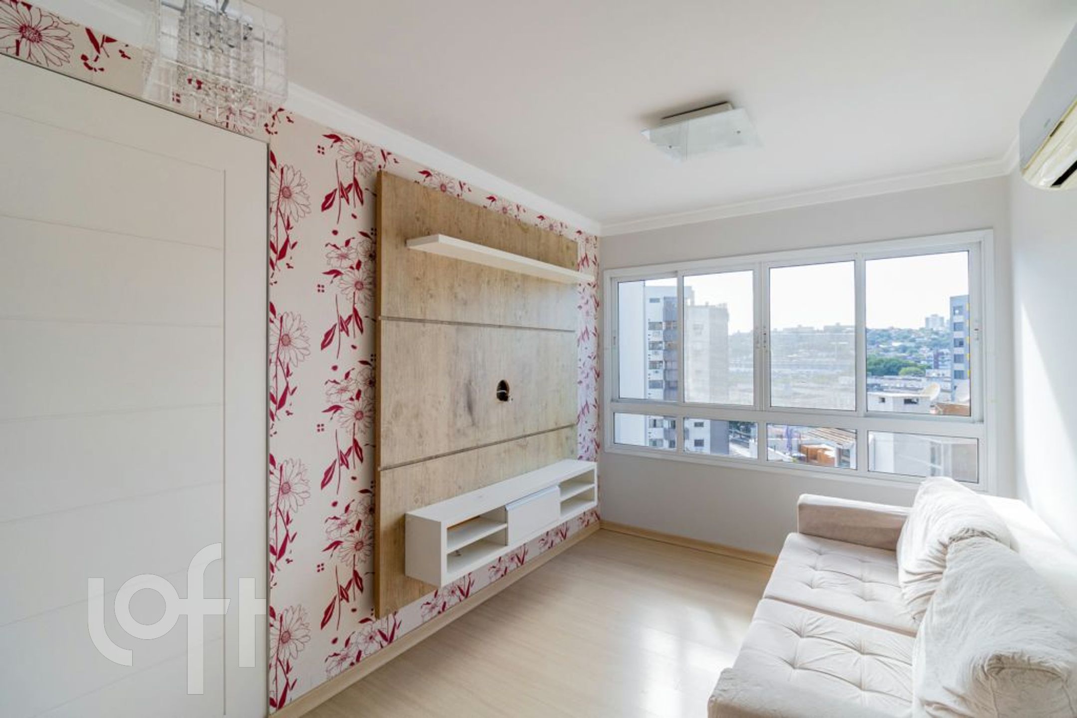 Apartamento com 59m², 2 dormitórios, 1 suíte, 1 vaga, Menino Deus em Porto Alegre