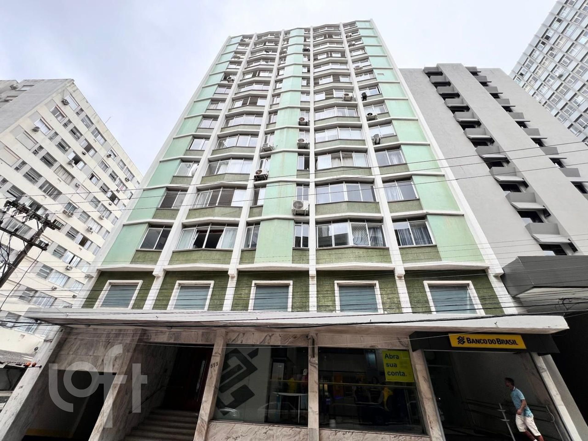 Dois apartamentos independentes no Centro de Florianópolis