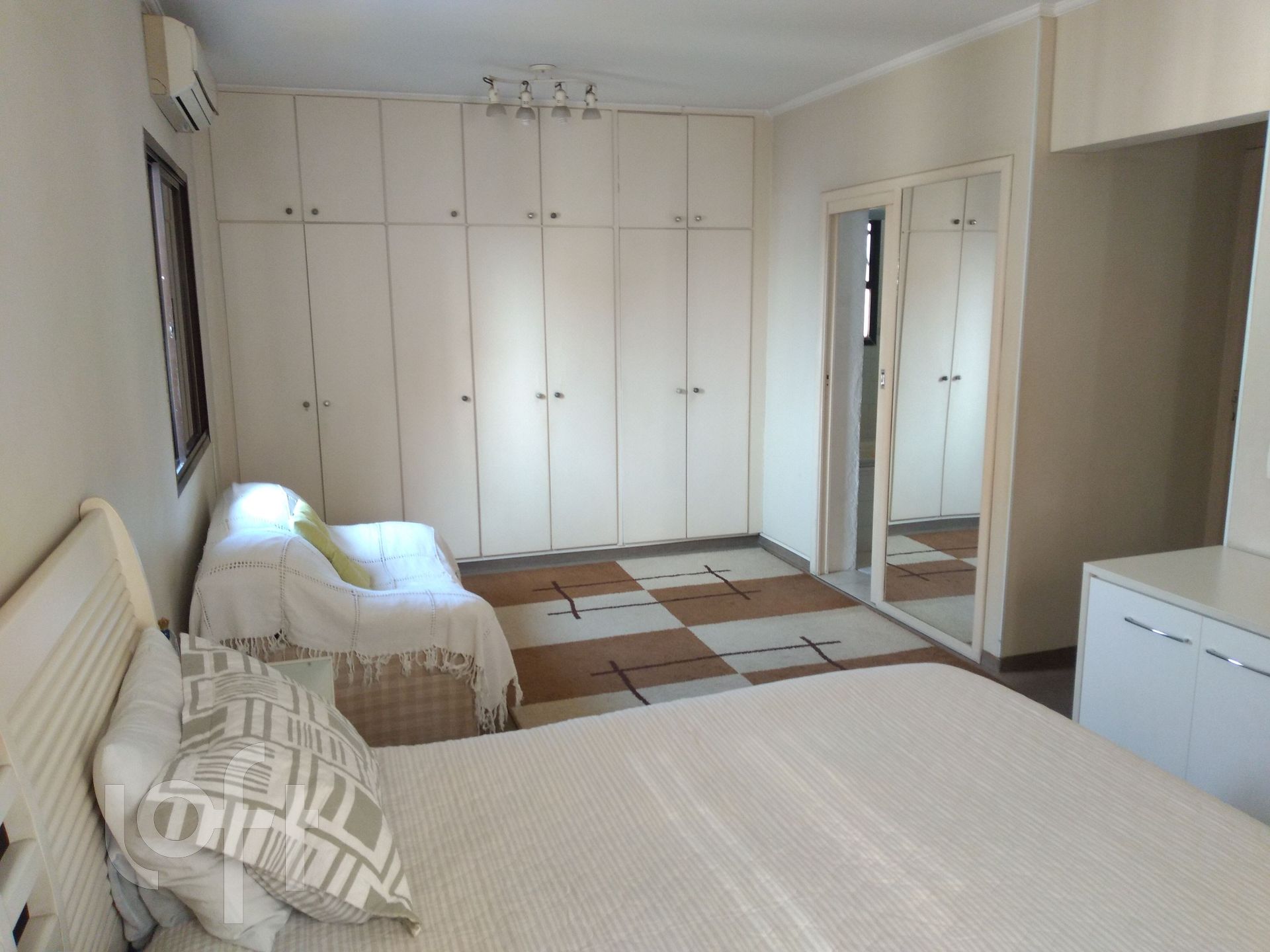 Apartamento à venda com 1 quarto, 120m² - Foto 9