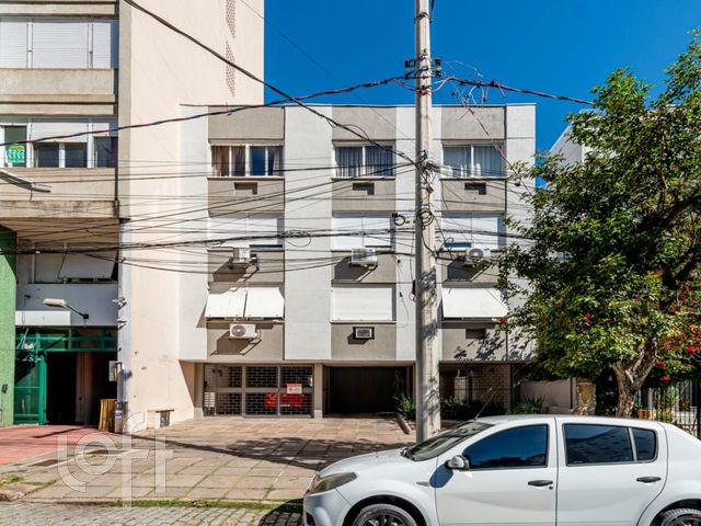Apartamento com 80m², 2 dormitórios, 2 vagas, Independência em Porto Alegre