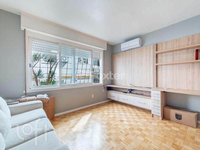 Apartamento com 80m², 2 dormitórios, 2 vagas, Independência em Porto Alegre