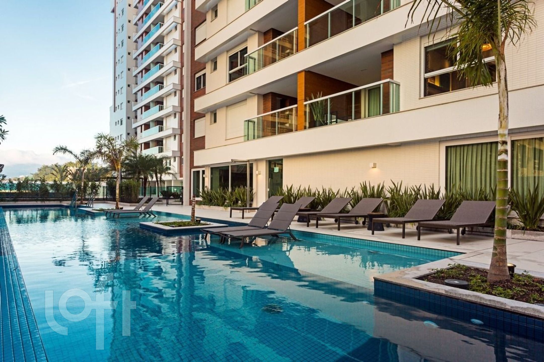 Apartamento à venda em Agronômica com 101 m², 2 quartos, 2 suítes, 1 vaga