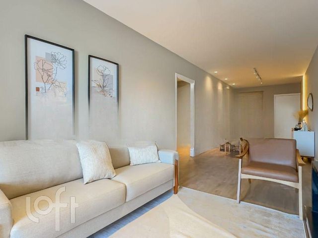 Apartamento com 89m², 3 dormitórios, 1 suíte, 2 vagas, Petrópolis em Porto Alegre