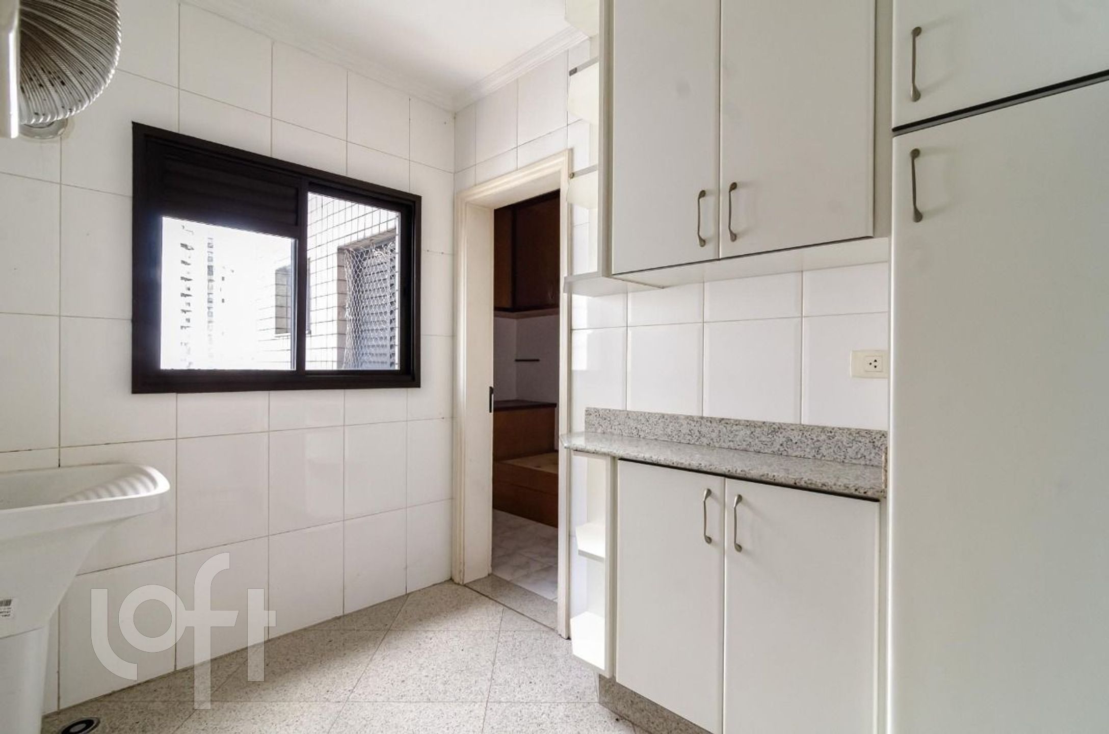 Apartamento à venda com 3 quartos, 184m² - Foto 19