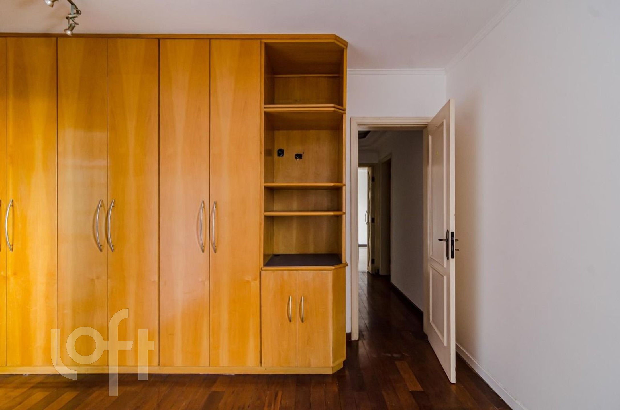 Apartamento à venda com 3 quartos, 184m² - Foto 12