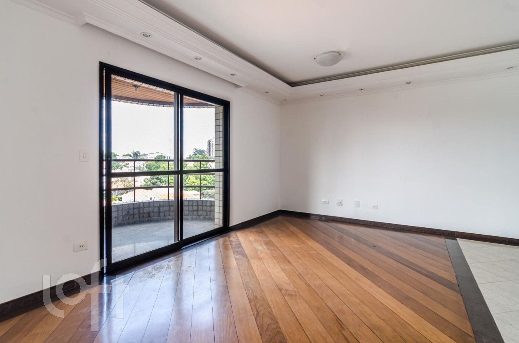 Apartamento à venda com 3 quartos, 184m² - Foto 1